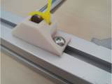 Customizable y rod holder for aluminium extrusion based frames